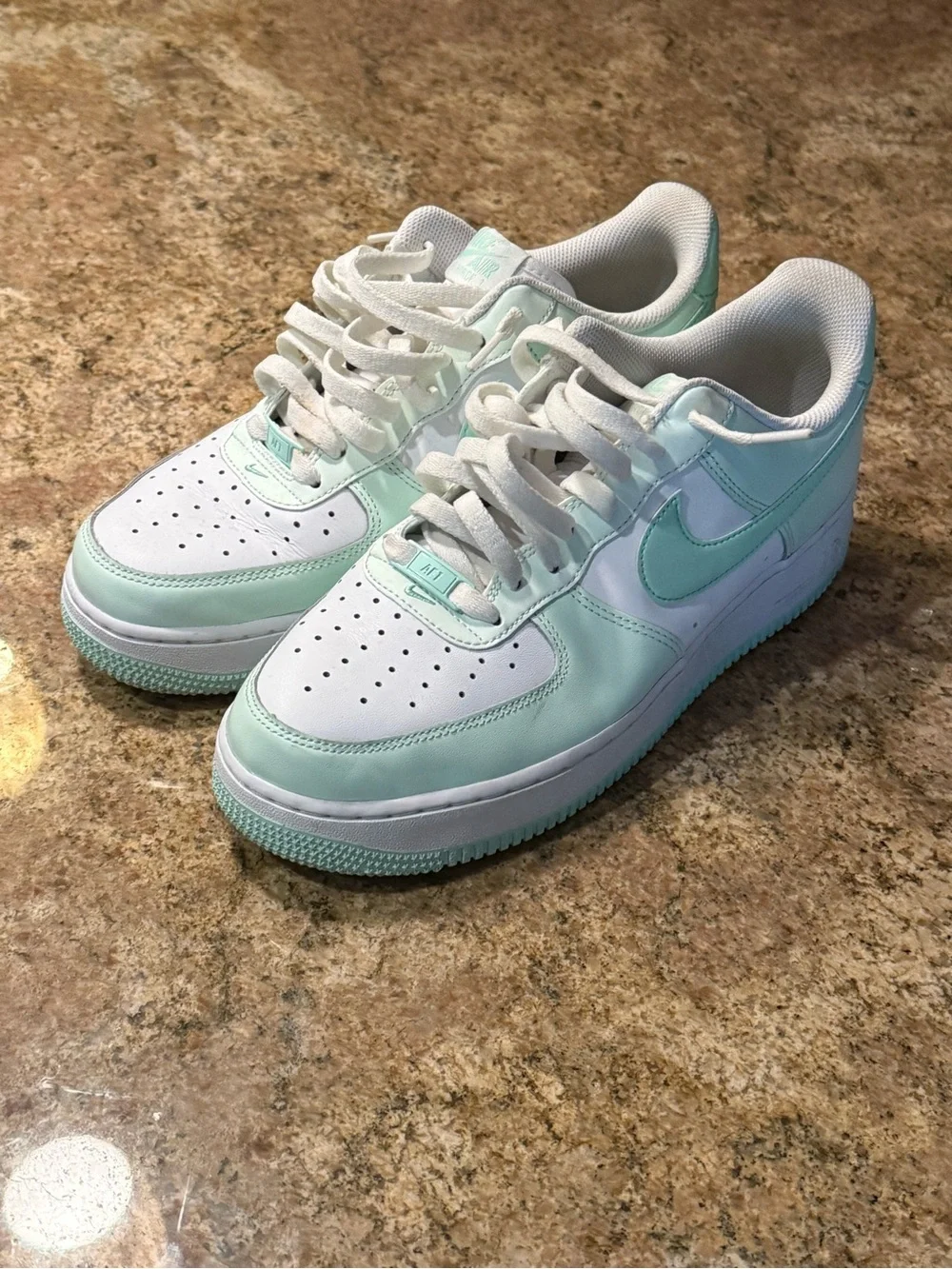 Nike Air Force 1 Mint/White Size 9 FZ4123-394